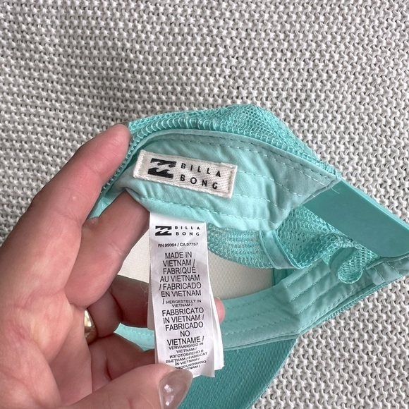 Billabong Aqua and White Trucker Hat with California Design - Picture 6 of 6
